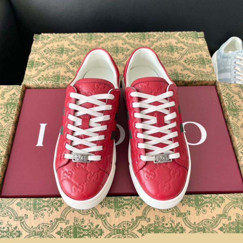 G*u*i casual shoes